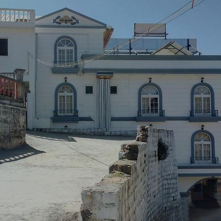 Hotel Vasantham Palace Ooty Buitenkant foto