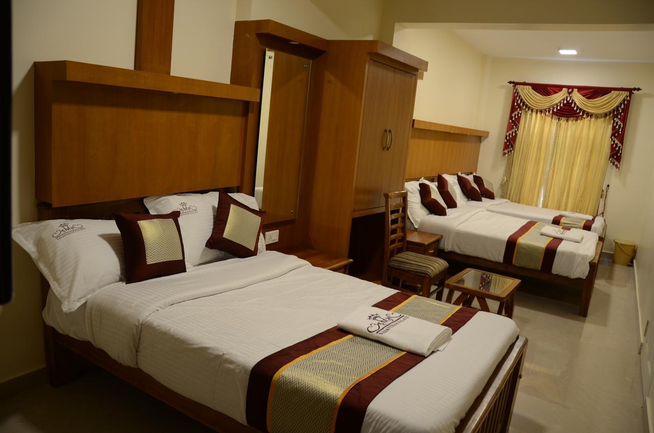 Hotel Vasantham Palace Ooty Buitenkant foto